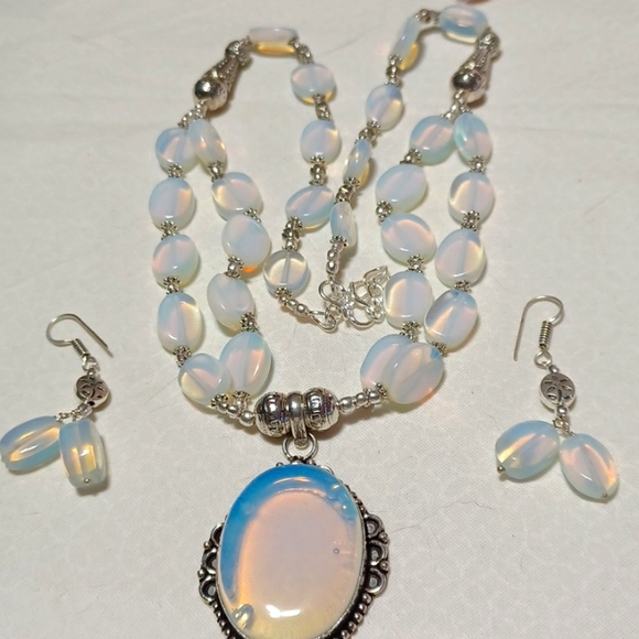 Opalite necklace earrings set handmade silver beaded  rainbow pendant glass gem - Picture 7 of 10